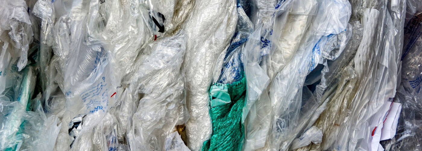 Déchets plastiques compactés
